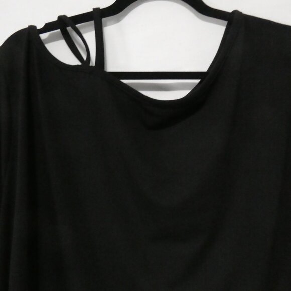 SHEIN - Curve | 1XL | Chic Black Top With Tie Sleeves - Picture 12 of 16